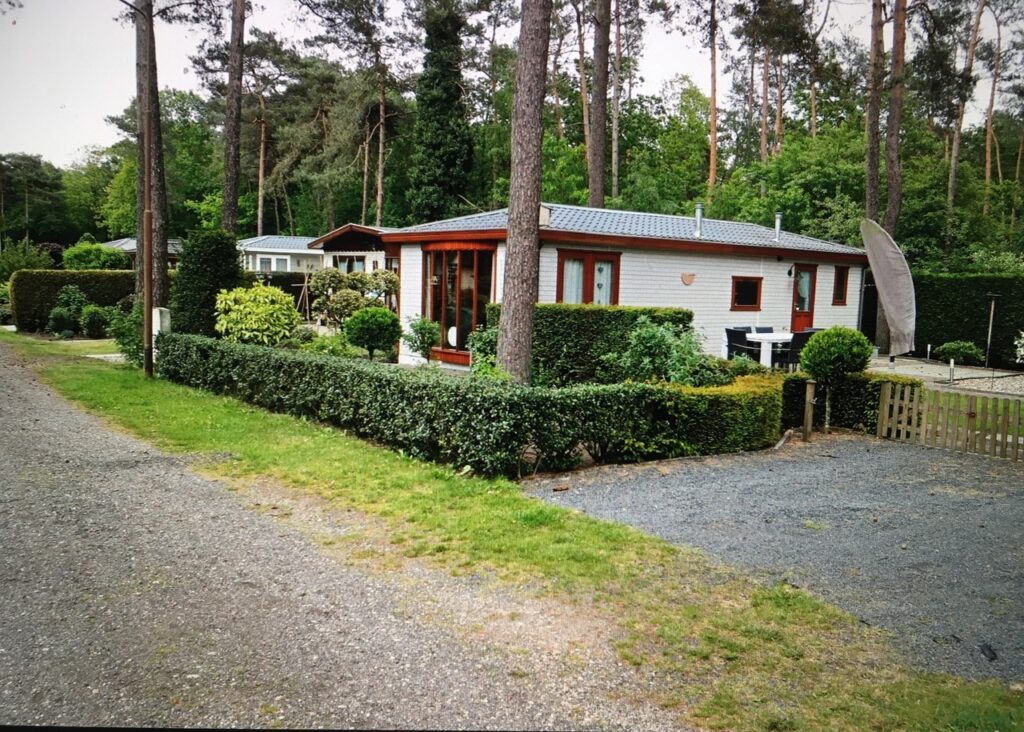 Vakantiehuisje in bosrijke omgeving van Drents recreatiepark — onderdeel van 1-meting Vitale Vakantieparken door Bureau voor Omgevingsmanagement